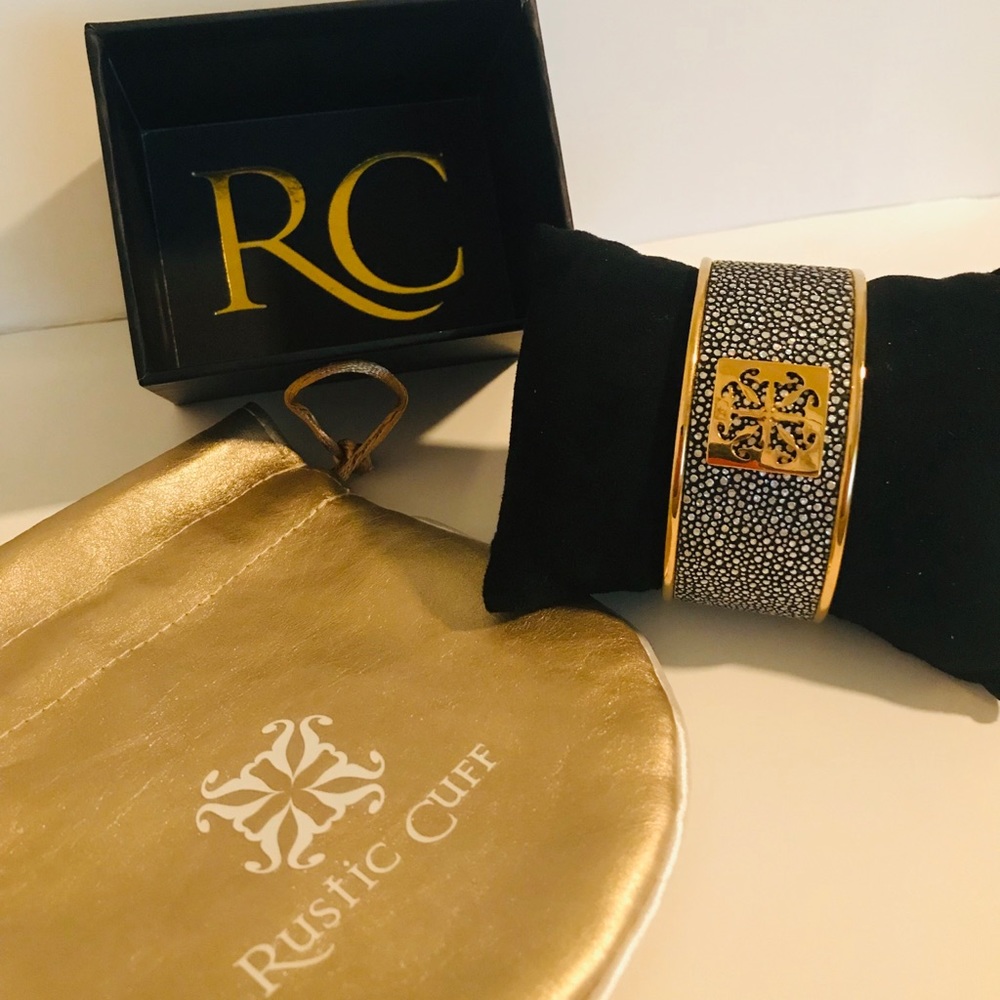 Rustic Cuff Stingray